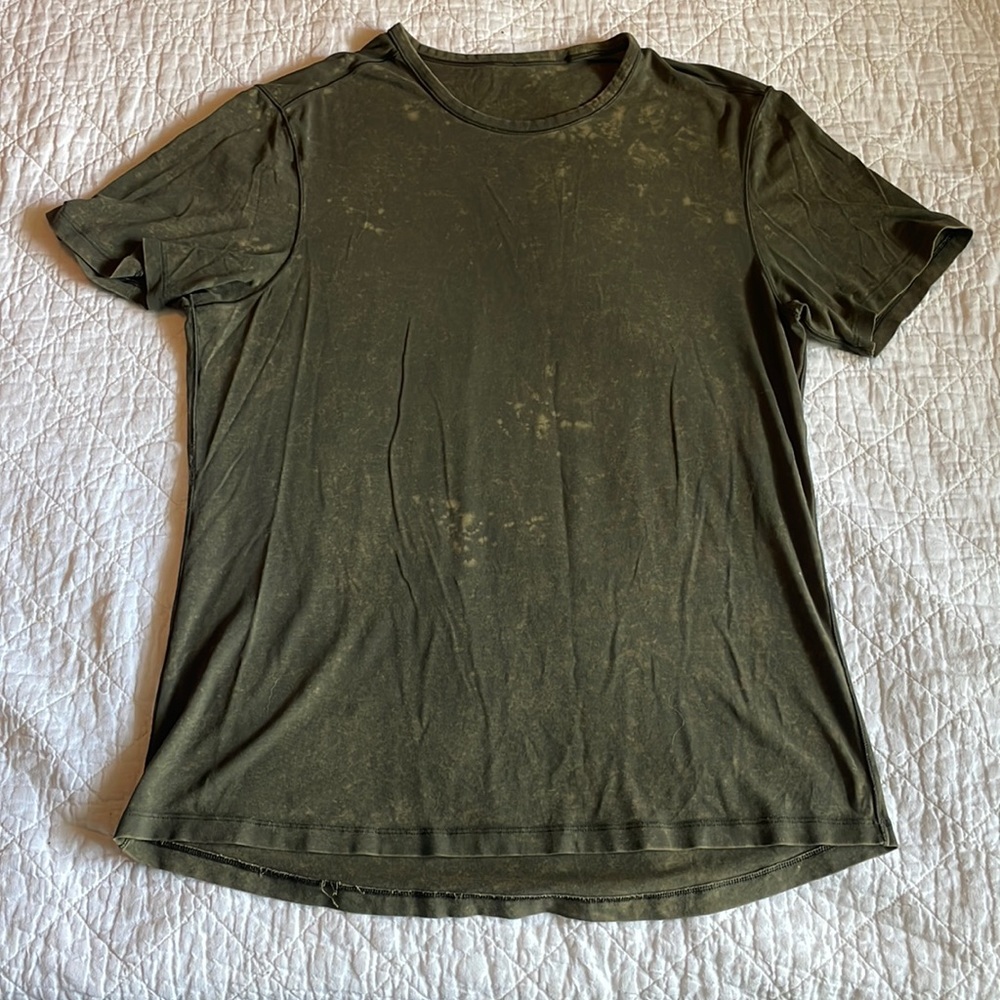 lululemon T-shirt